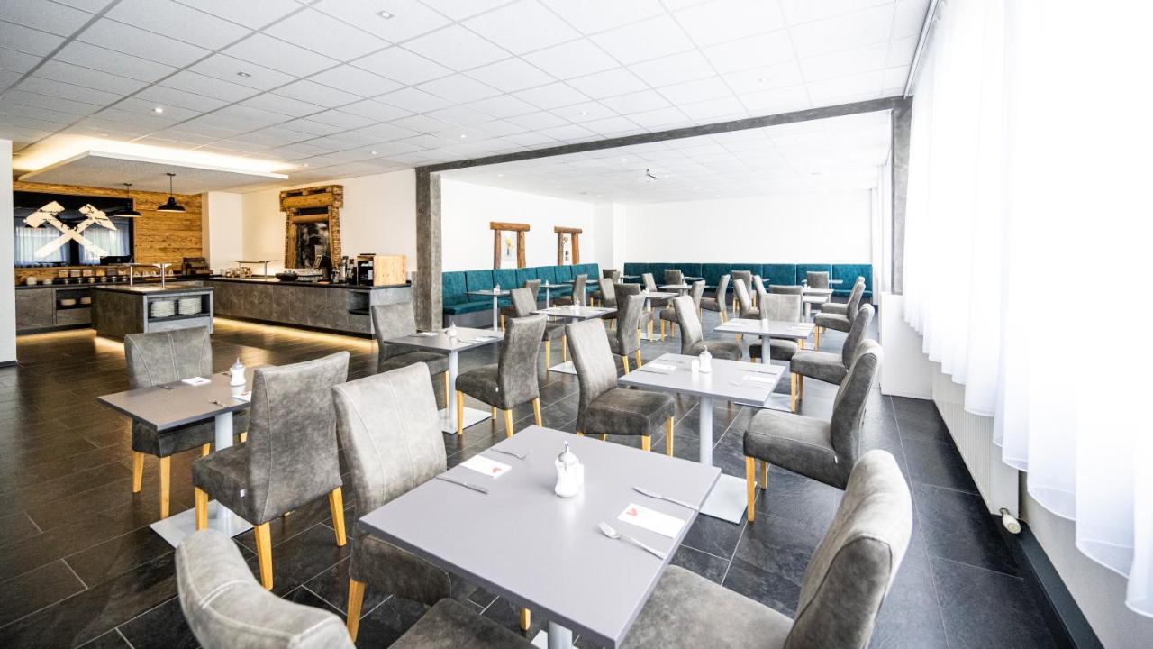 Hotel Fohnsdorf Bagian luar foto